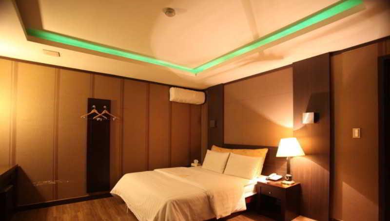 Hotel Noblesse, Yeoksam Séoul Extérieur photo