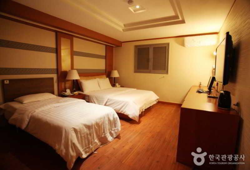 Hotel Noblesse, Yeoksam Séoul Extérieur photo