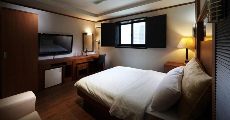 Hotel Noblesse, Yeoksam Séoul Extérieur photo