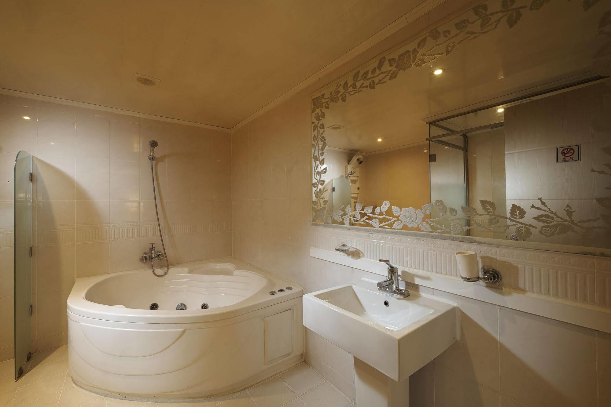 Hotel Noblesse, Yeoksam Séoul Extérieur photo