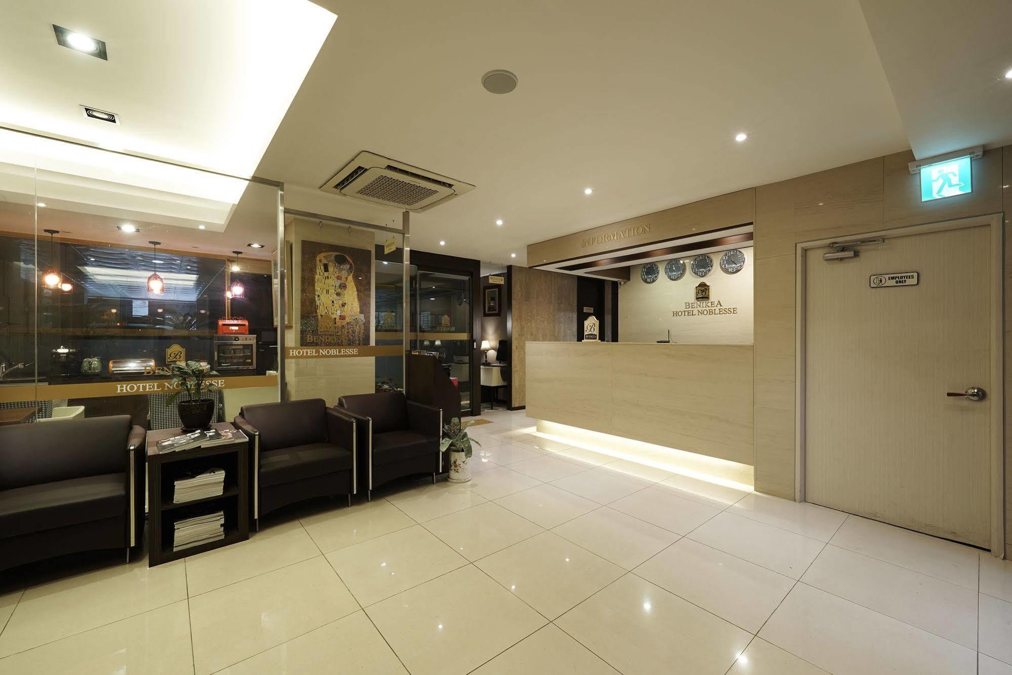 Hotel Noblesse, Yeoksam Séoul Extérieur photo
